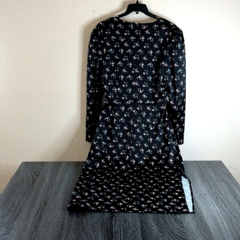 Wayf Tie Front Cutout Dress Black Blue Rose Small Print Floral. Large. Satiny - Picture 5 of 16